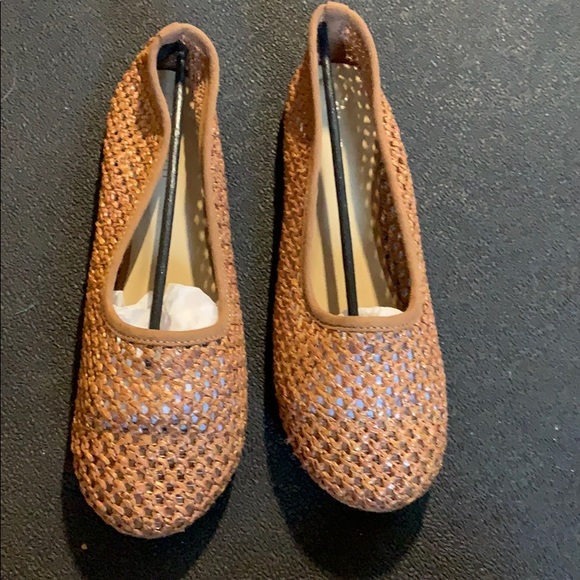 Weaved Brown Flats - Picture 2 of 3